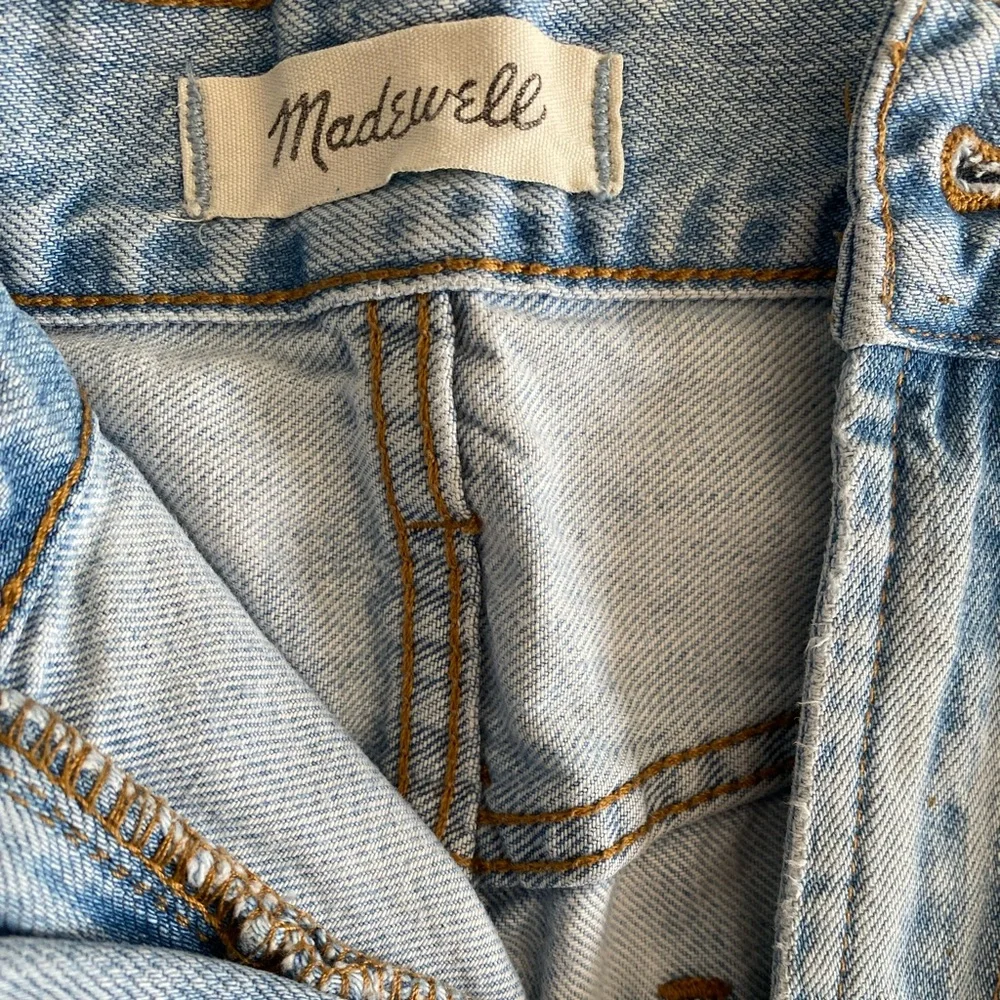 Madewell Classic Vintage Light Blue Straight Jeans - Picture 3 of 9